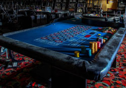 Азартные игры на борту Casino Royale Игровые автоматы на корабле Casino Royale